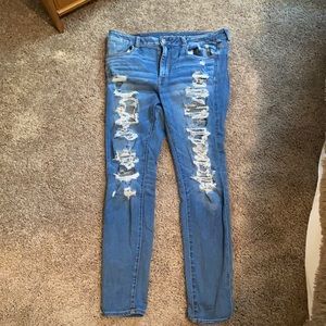 American Eagle Light Wash Ripped Jeggings